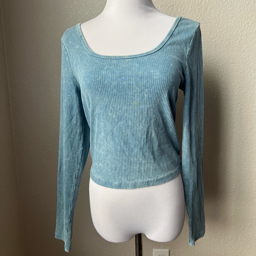 Wild Fable Blue Ribbed Long Sleeve Top, L